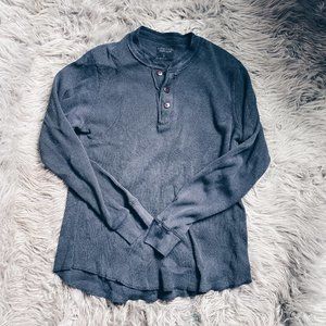 INTRIGUING THREADS | Black Henley